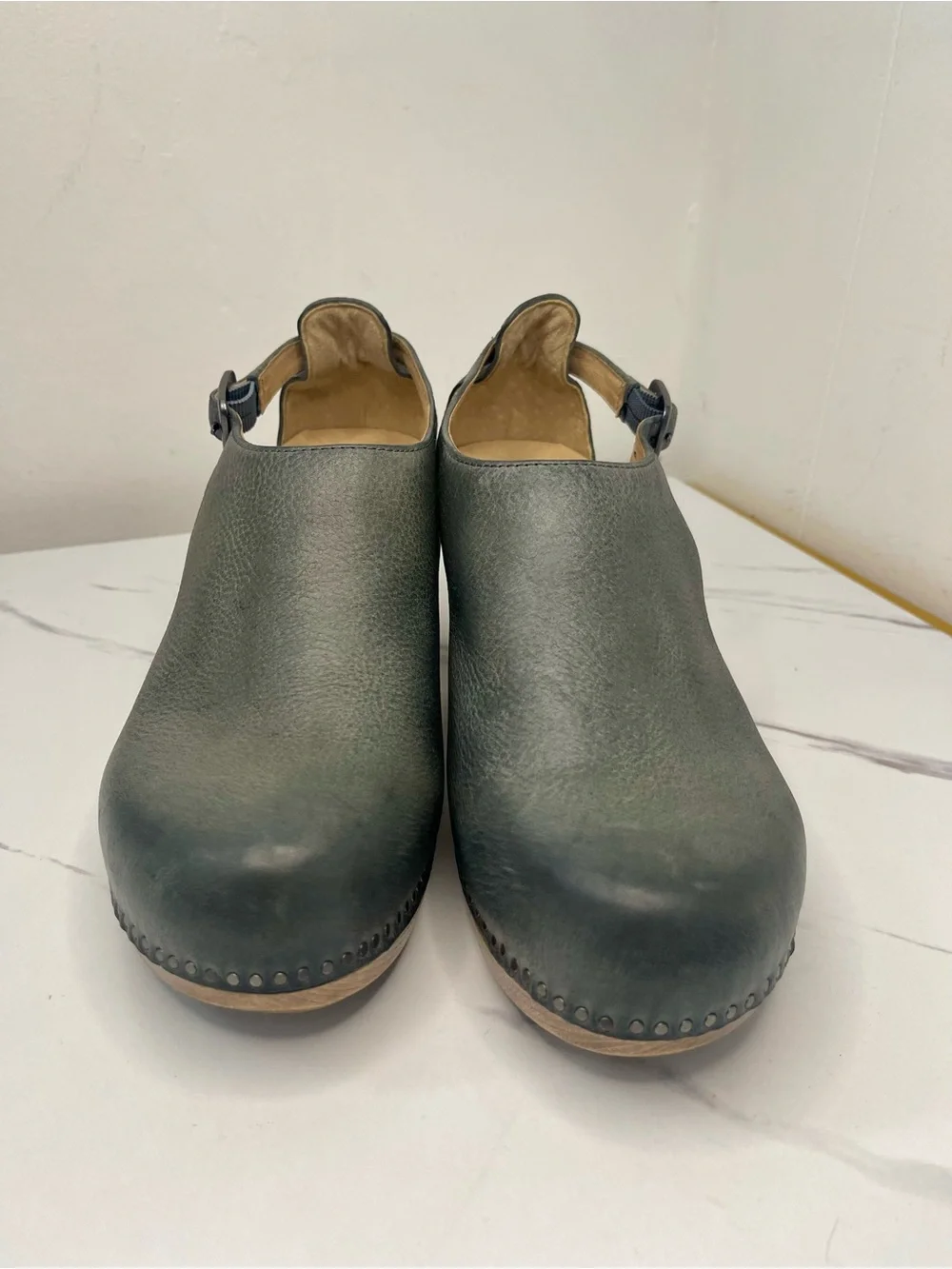 Dansko Sassy Heel Leather Slingback Clogs in Slate Color Sz 39/ 8.5-9